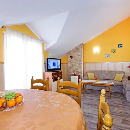 Apartment Vesna *